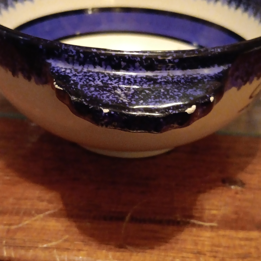 VINTAGE QUIMPER HENRIOT BRETON & BRETONNE DANCING BOWL - Picture 6 of 9